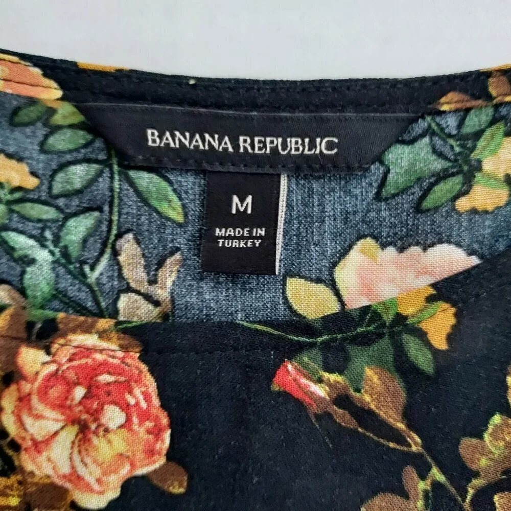 Banana Republic Black Floral Long Sleeve Blouse Size Medium